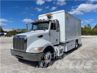 Peterbilt 335 Stavebnictví - ostatní