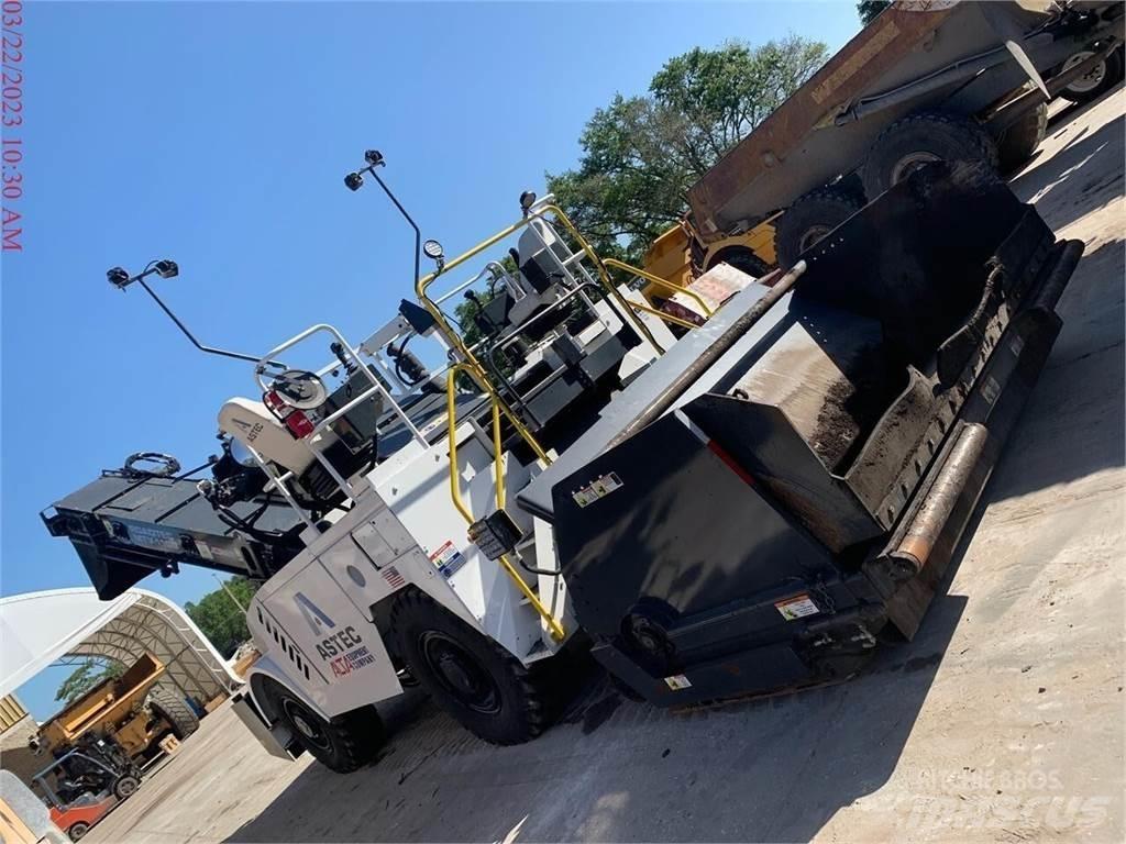 Roadtec MTV1100E Stroje pro přepravu materiálů