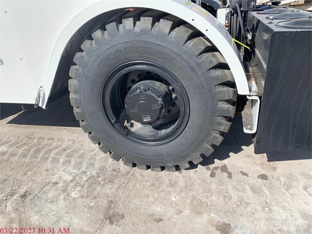 Roadtec MTV1100E Stroje pro přepravu materiálů