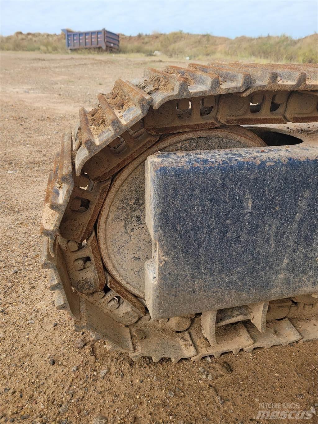 Sandvik DP1500 Povrchové vrtací stroje