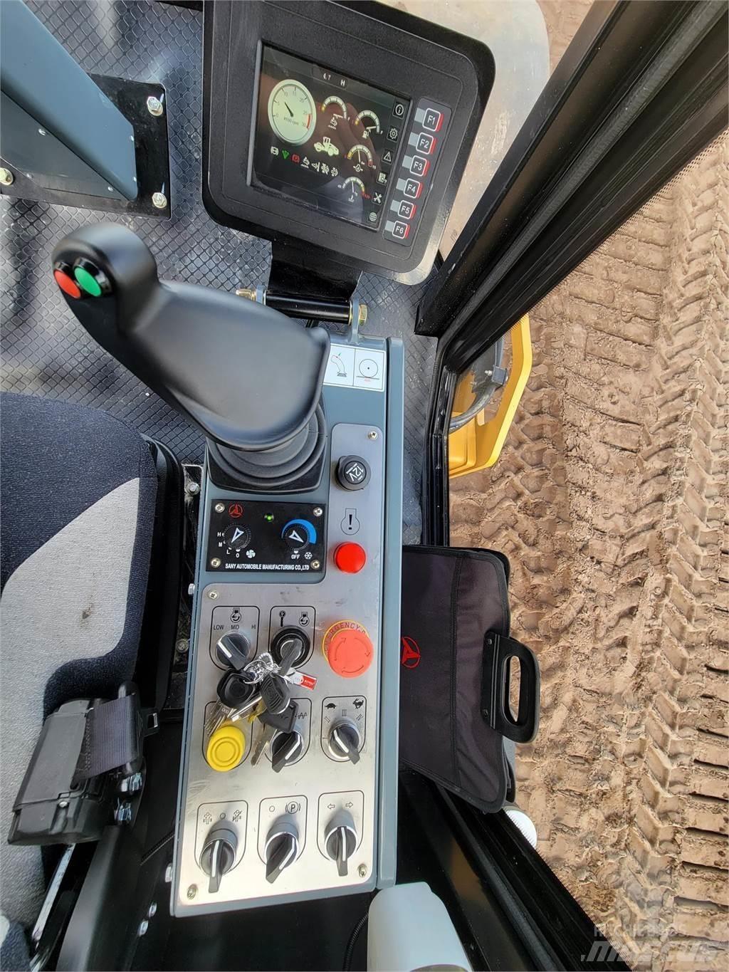 Sany SSR120C-8 Tandemové válce