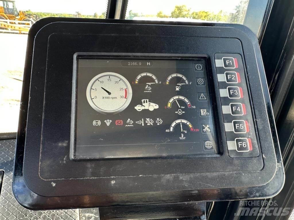 Sany SSR120C-8 Tandemové válce