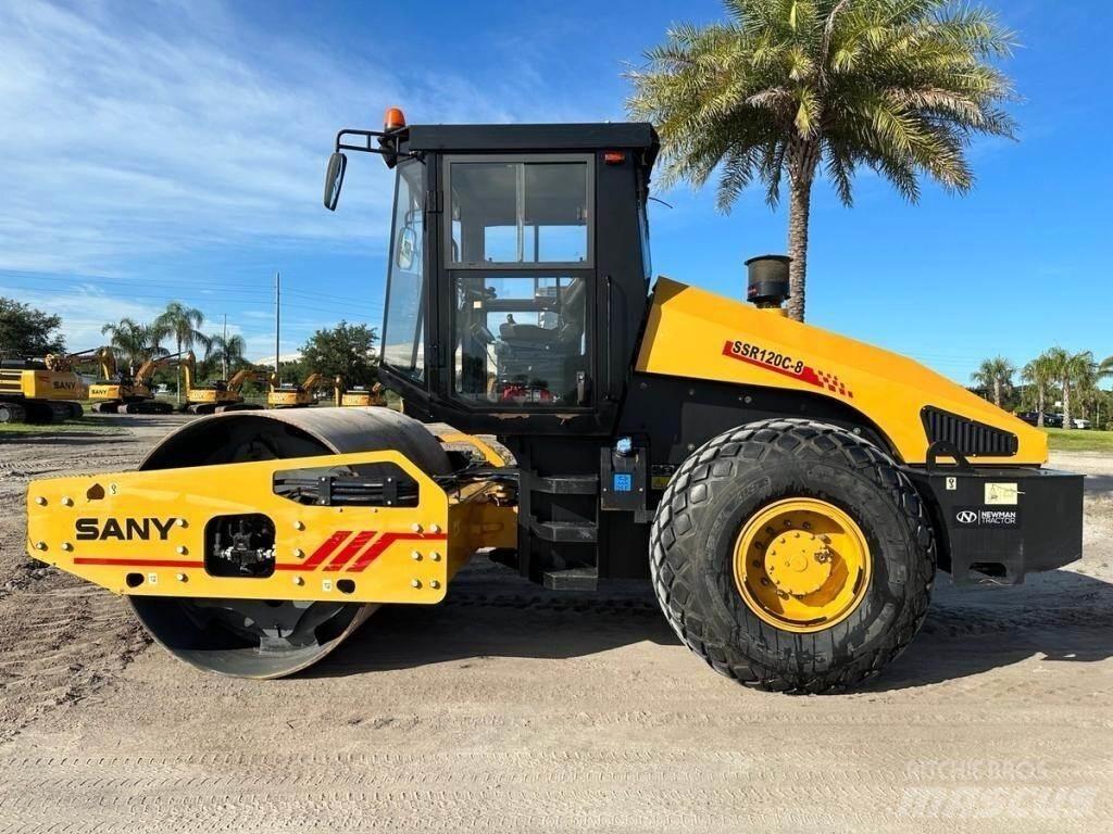 Sany SSR120C-8 Tandemové válce