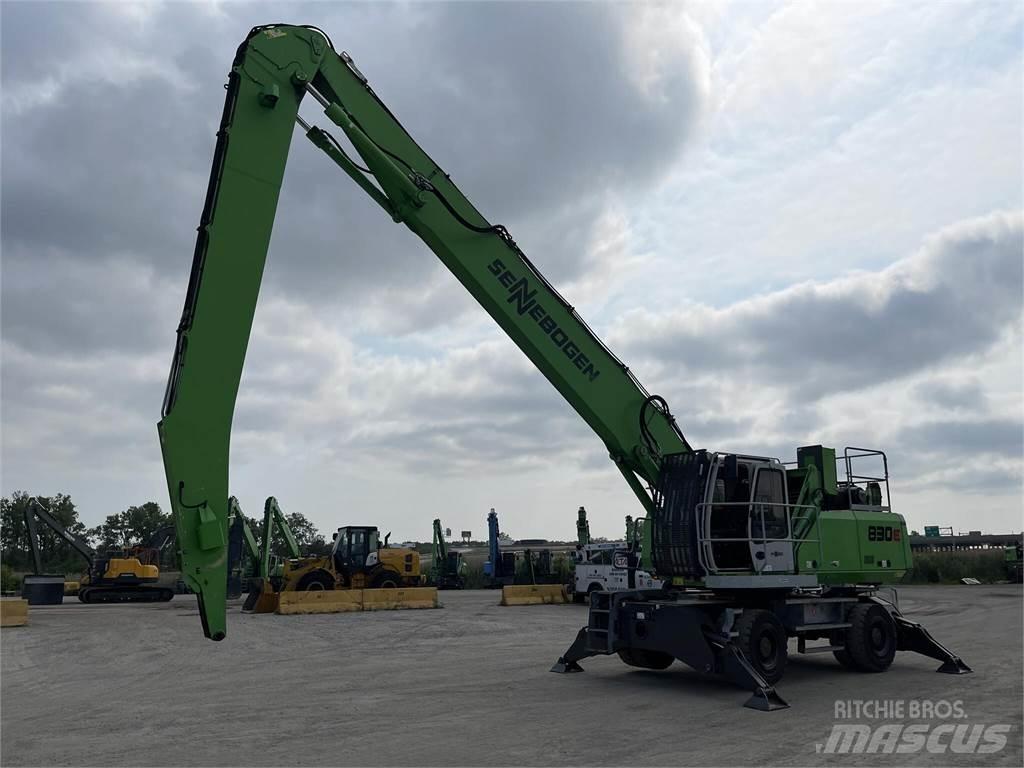 Sennebogen 830E Stroje pro manipulaci s odpadem