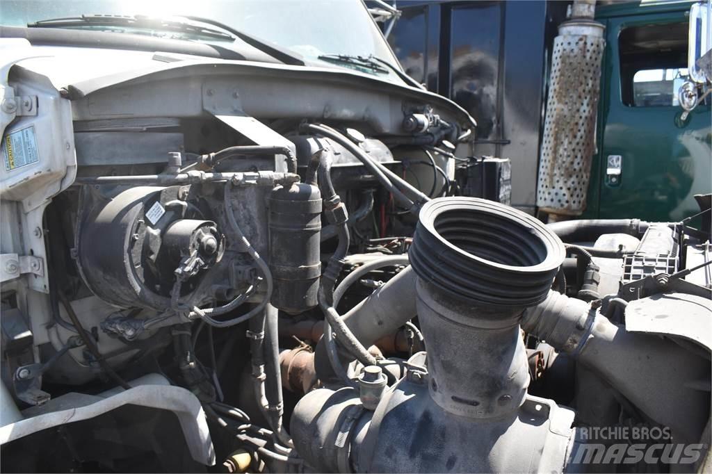 Sterling ACTERRA Autojeřáby, hydraulické ruky
