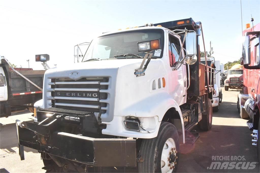 Sterling L7500 Sklápěče