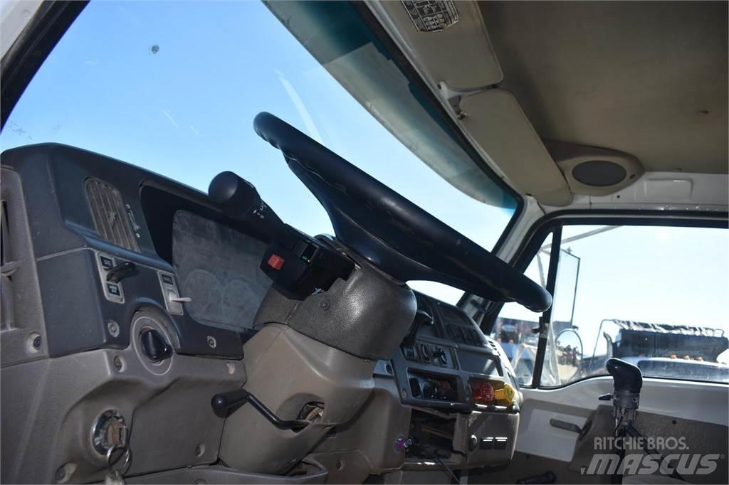 Sterling L9500 Sklápěče
