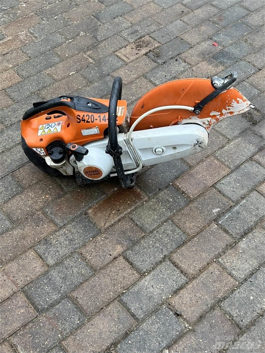 Stihl TS420 Pily na beton a kámen