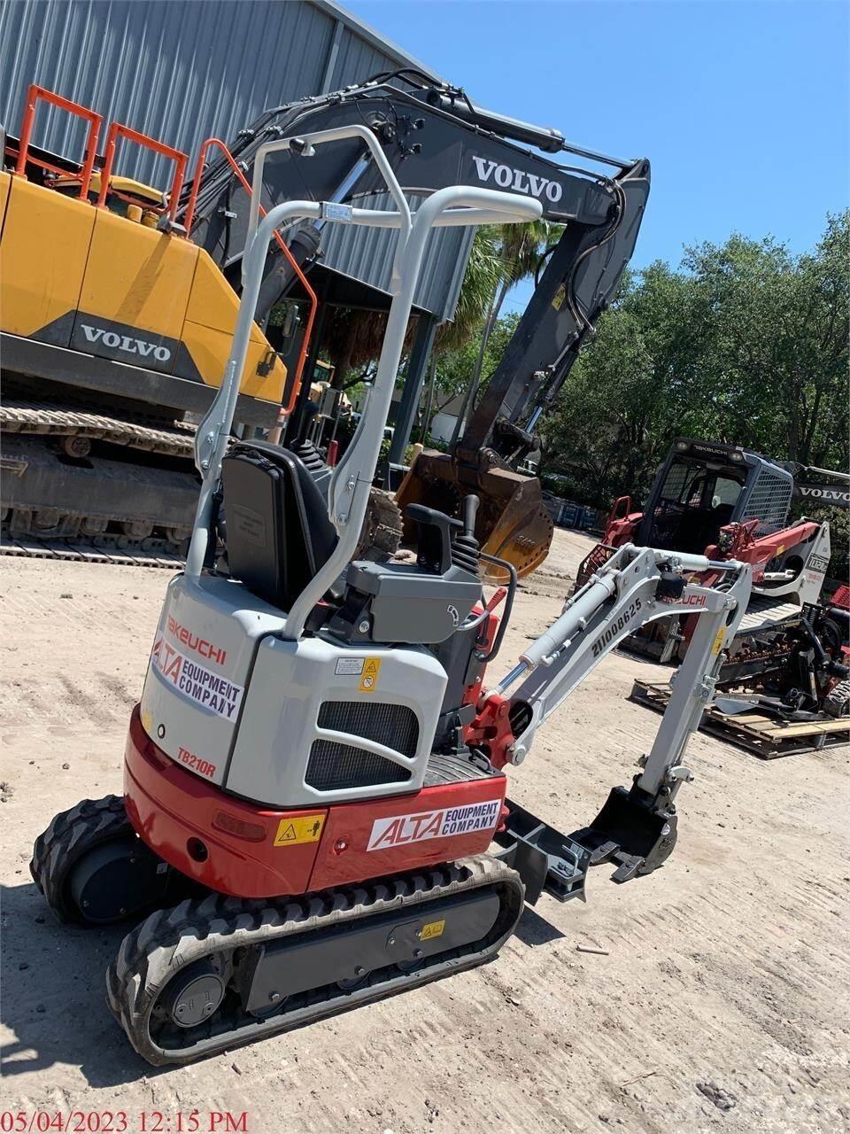 Takeuchi TB210R Mini rýpadla < 7t