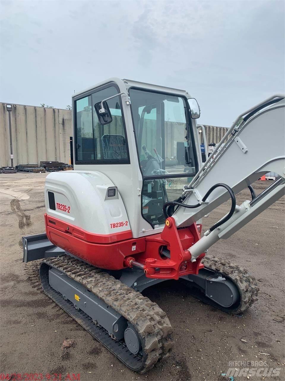 Takeuchi TB235-2 Mini rýpadla < 7t