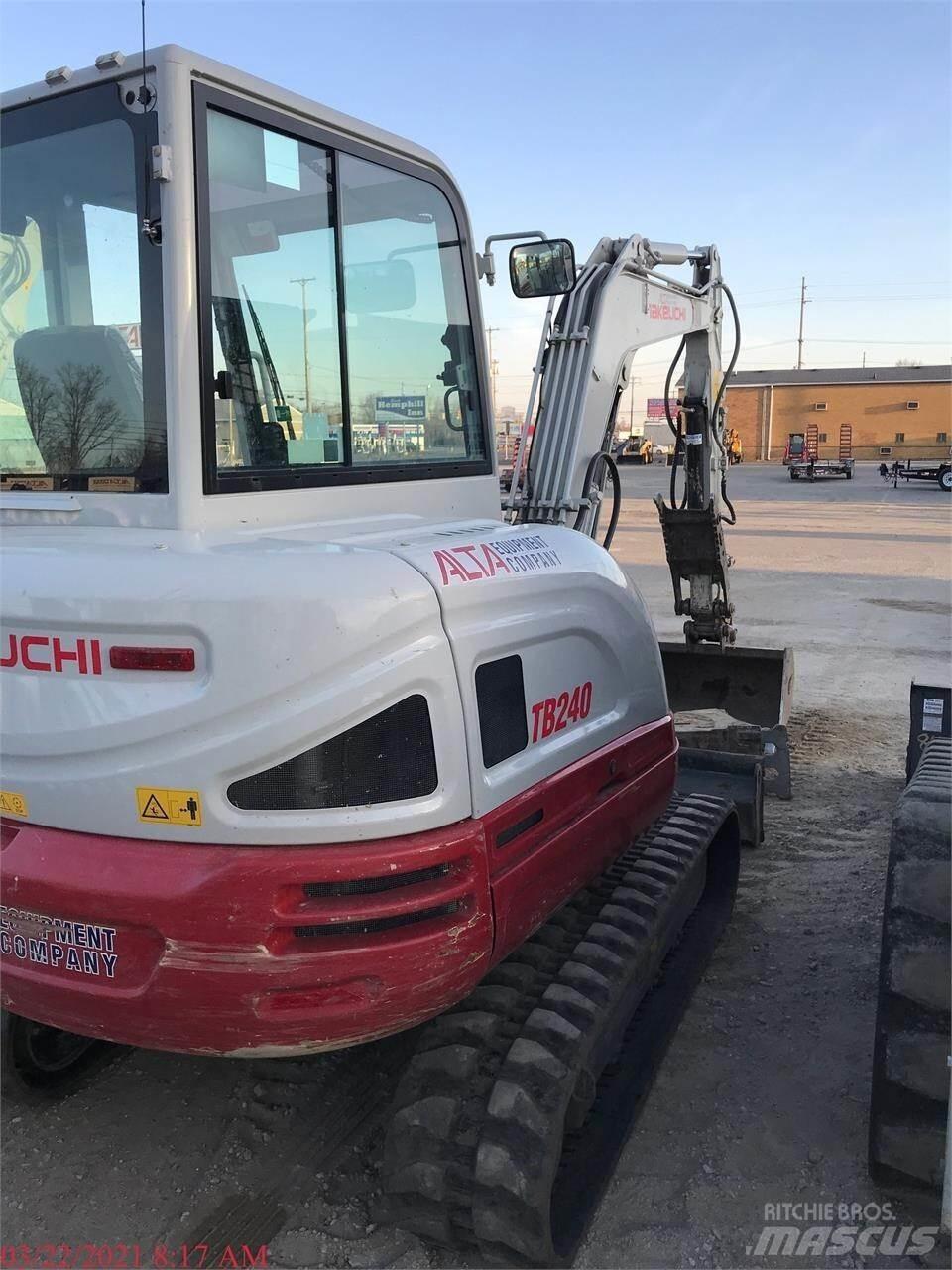 Takeuchi TB240 Mini rýpadla < 7t