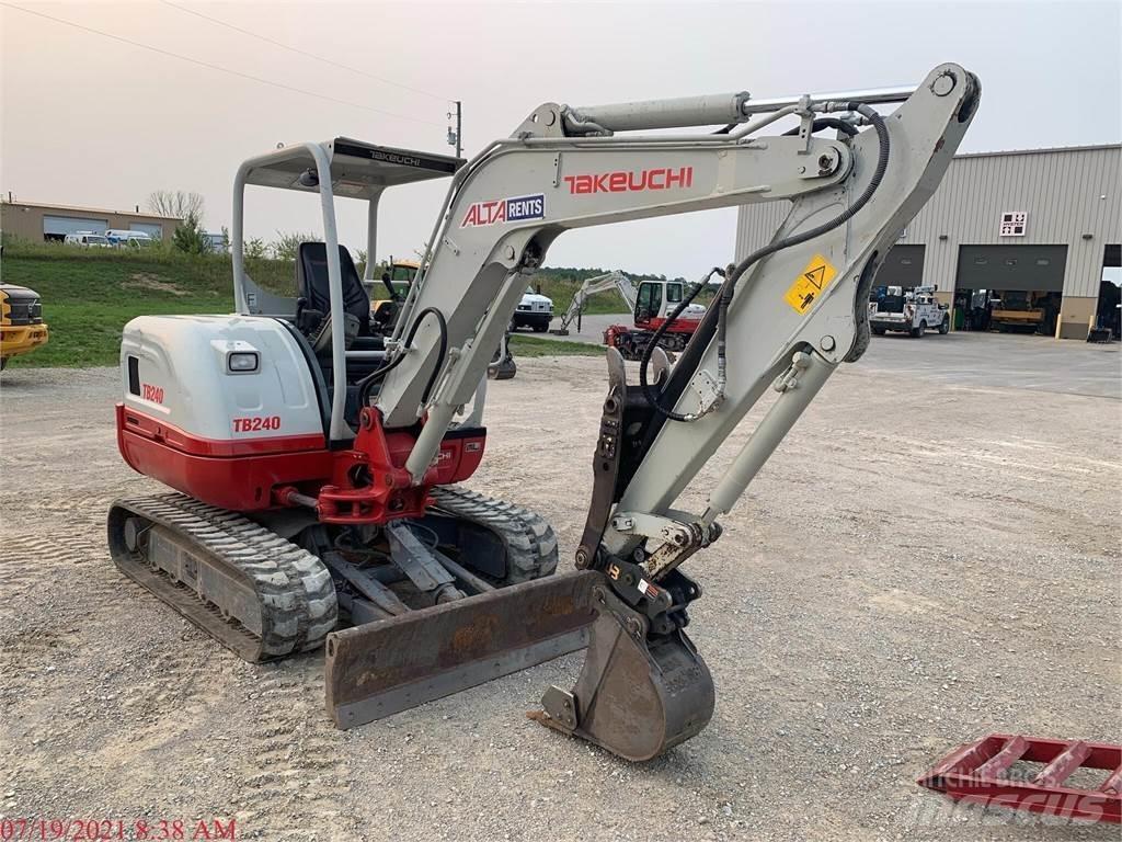 Takeuchi TB240 Mini rýpadla < 7t