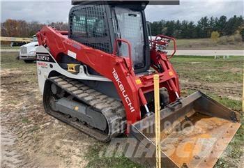 Takeuchi TL12V2 Smykem řízené nakladače