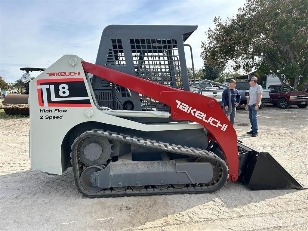 Takeuchi TL8 Smykem řízené nakladače