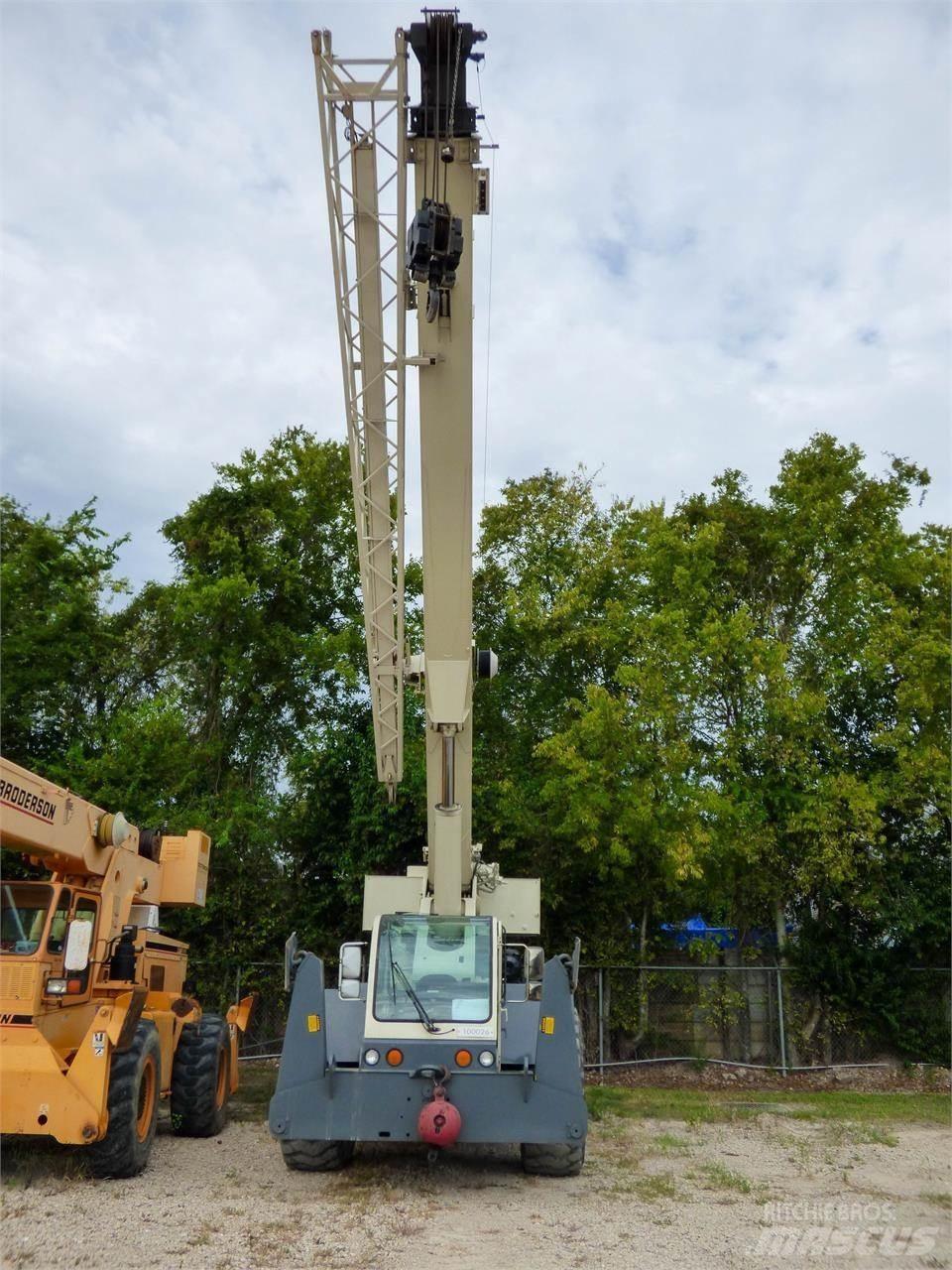 Terex CD225 Jeřáby pro těžký terén