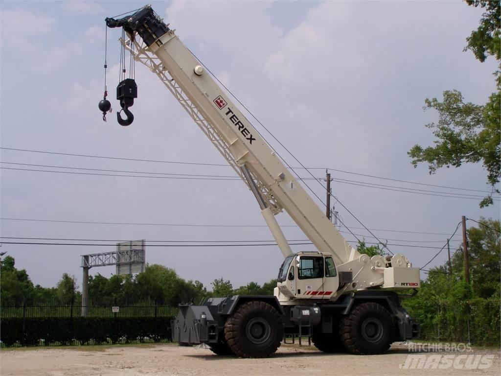 Terex RT130 Jeřáby pro těžký terén