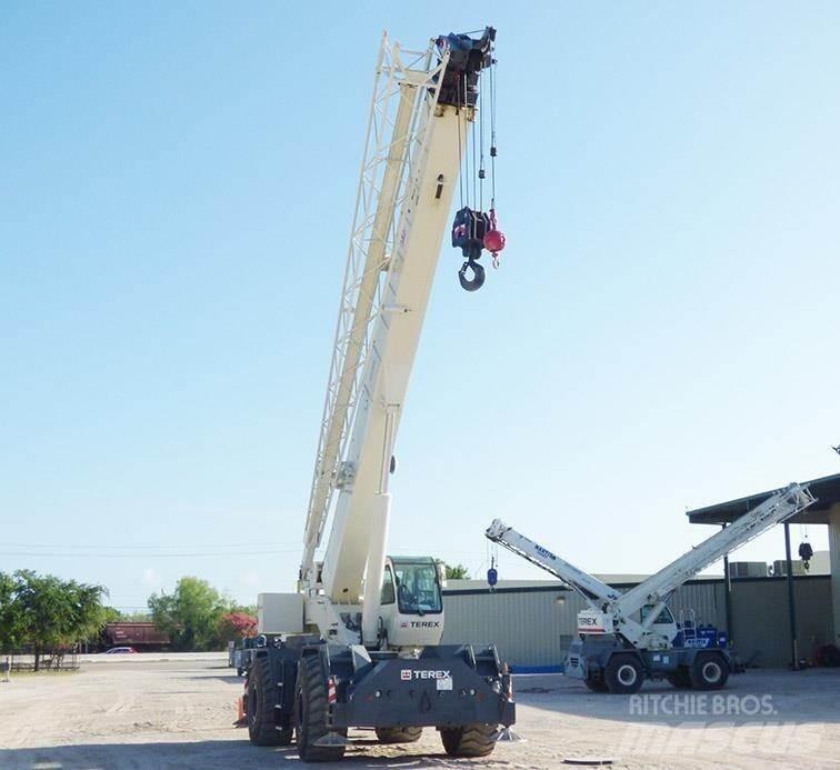 Terex RT555 Jeřáby pro těžký terén