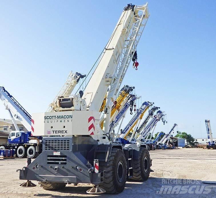 Terex RT555 Jeřáby pro těžký terén