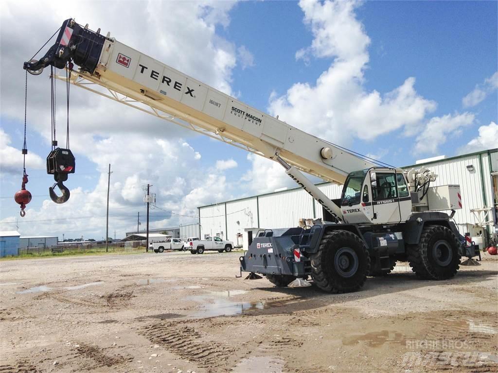 Terex RT555-1 Jeřáby pro těžký terén