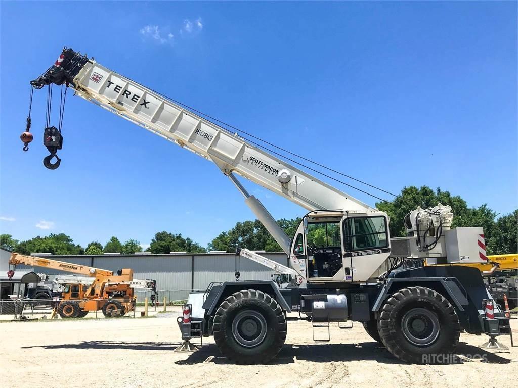 Terex RT555-1 Jeřáby pro těžký terén