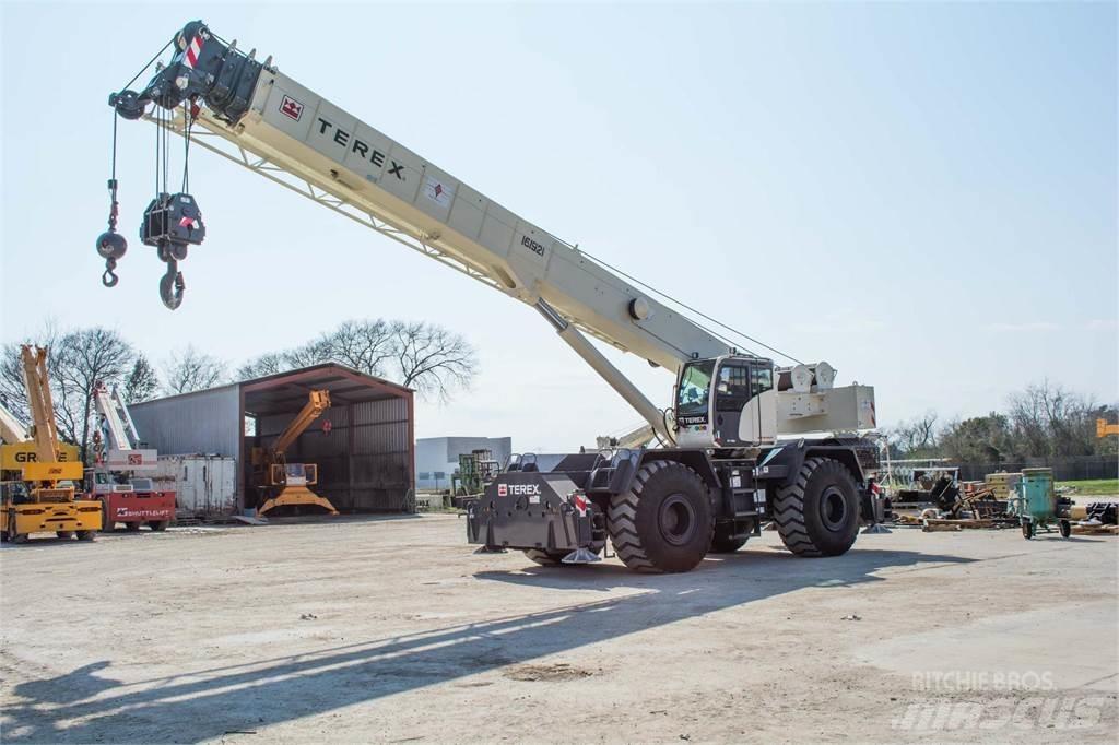 Terex RT780 Jeřáby pro těžký terén