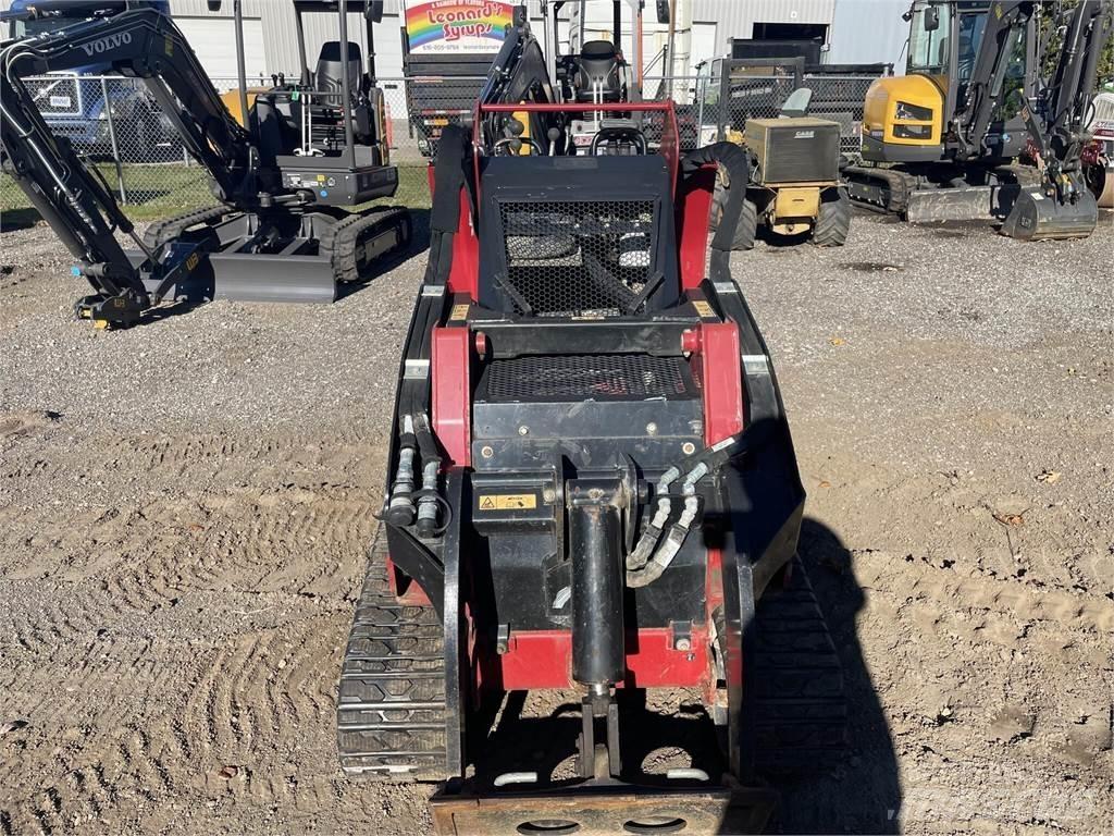 Toro DINGO TX1000W Smykem řízené nakladače
