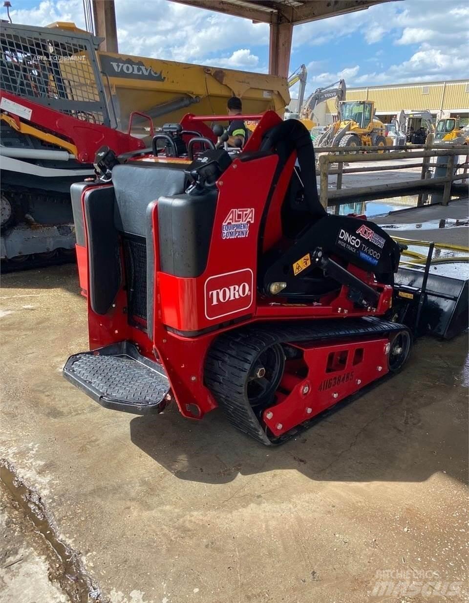 Toro DINGO TX1000W Smykem řízené nakladače