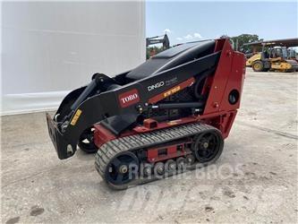Toro DINGO TX427W Smykem řízené nakladače