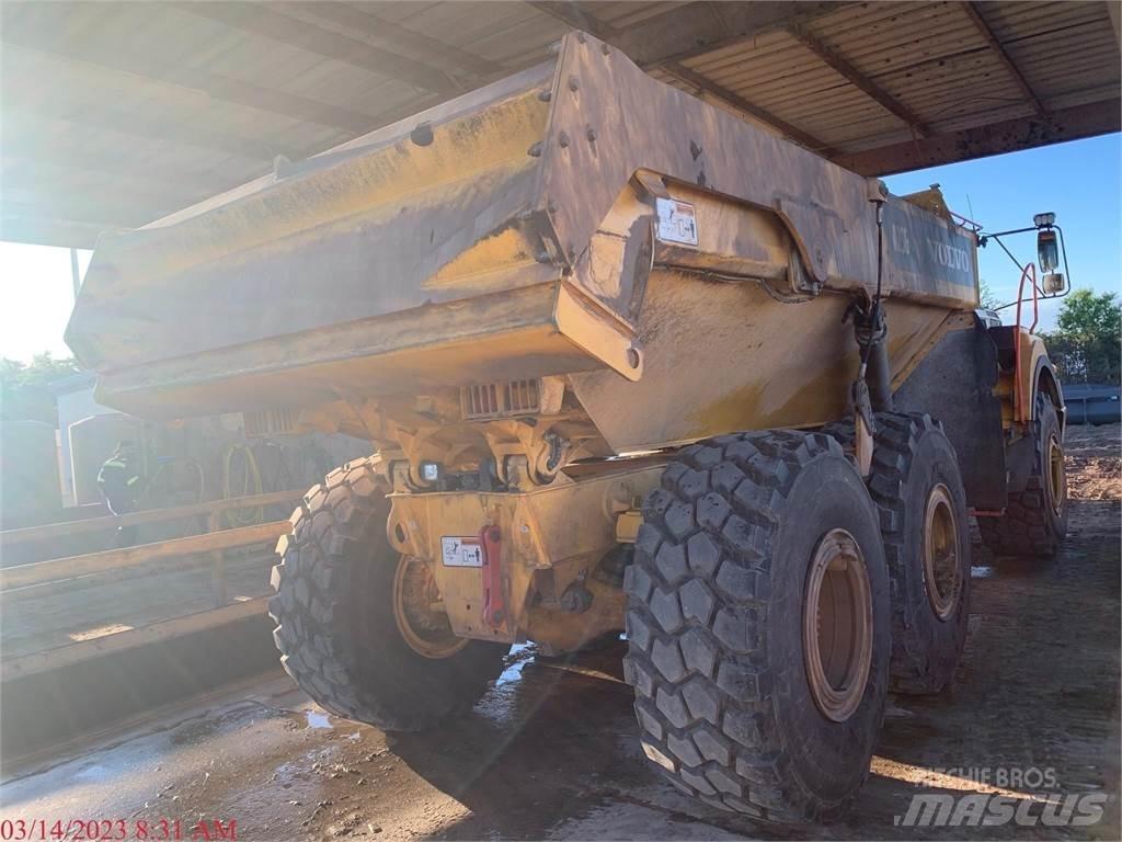 Volvo A25G Kloubové dempry