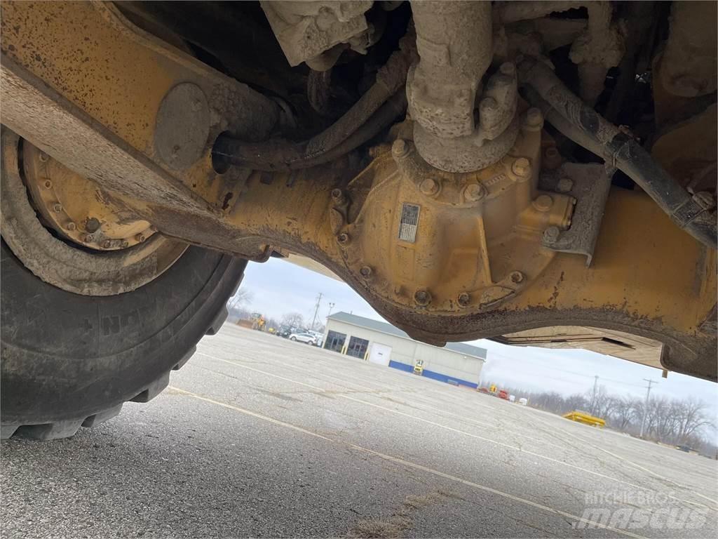 Volvo A40G Kloubové dempry