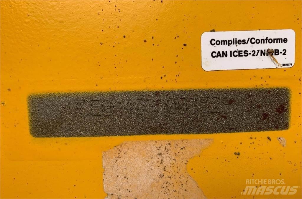Volvo A40G Kloubové dempry