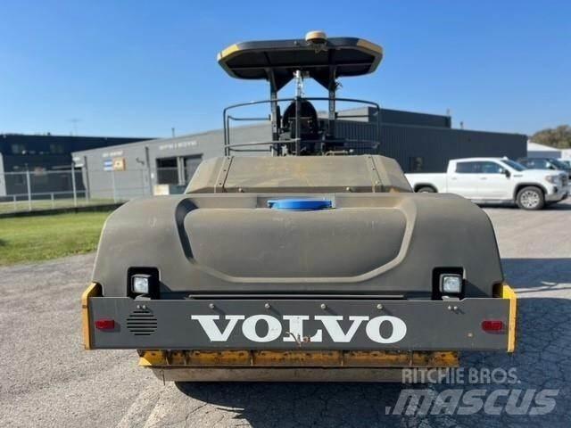 Volvo DD120C Tandemové válce