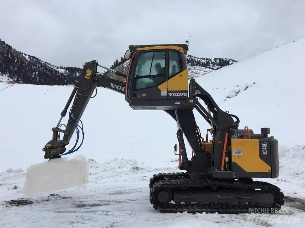 Volvo EC140EL Pásová rýpadla