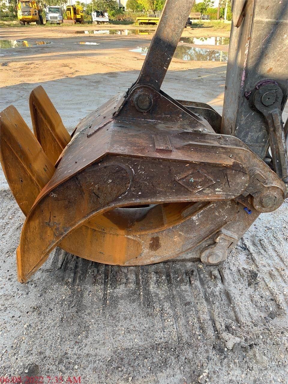 Volvo EC220EL Pásová rýpadla