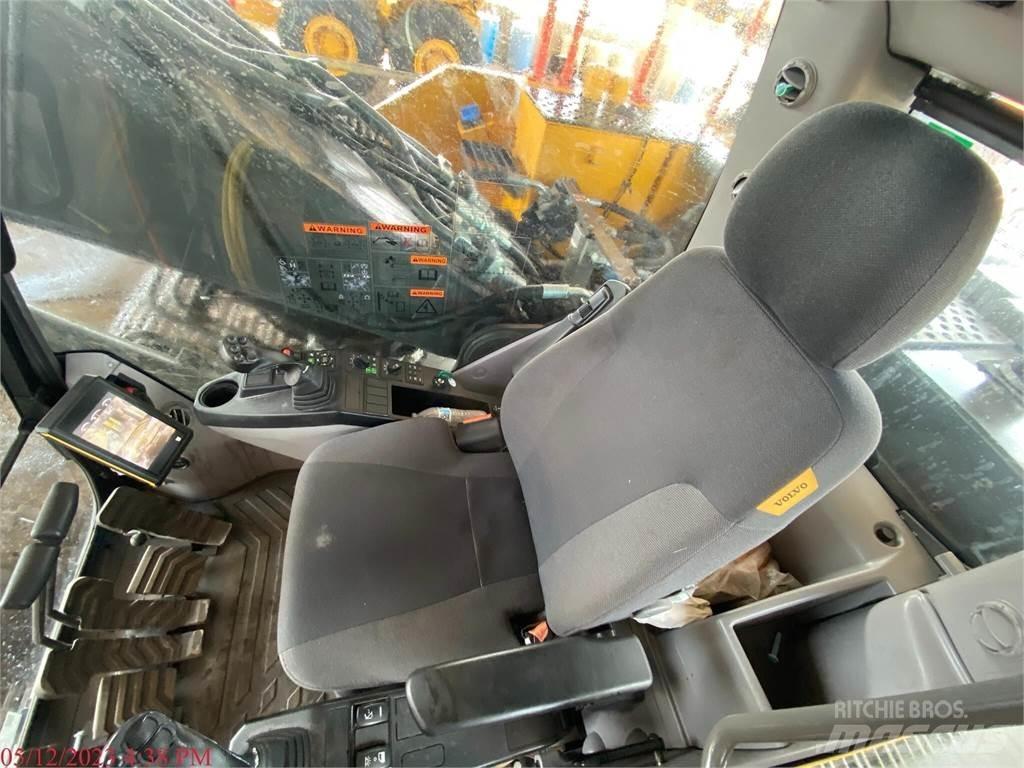 Volvo EC220EL Pásová rýpadla