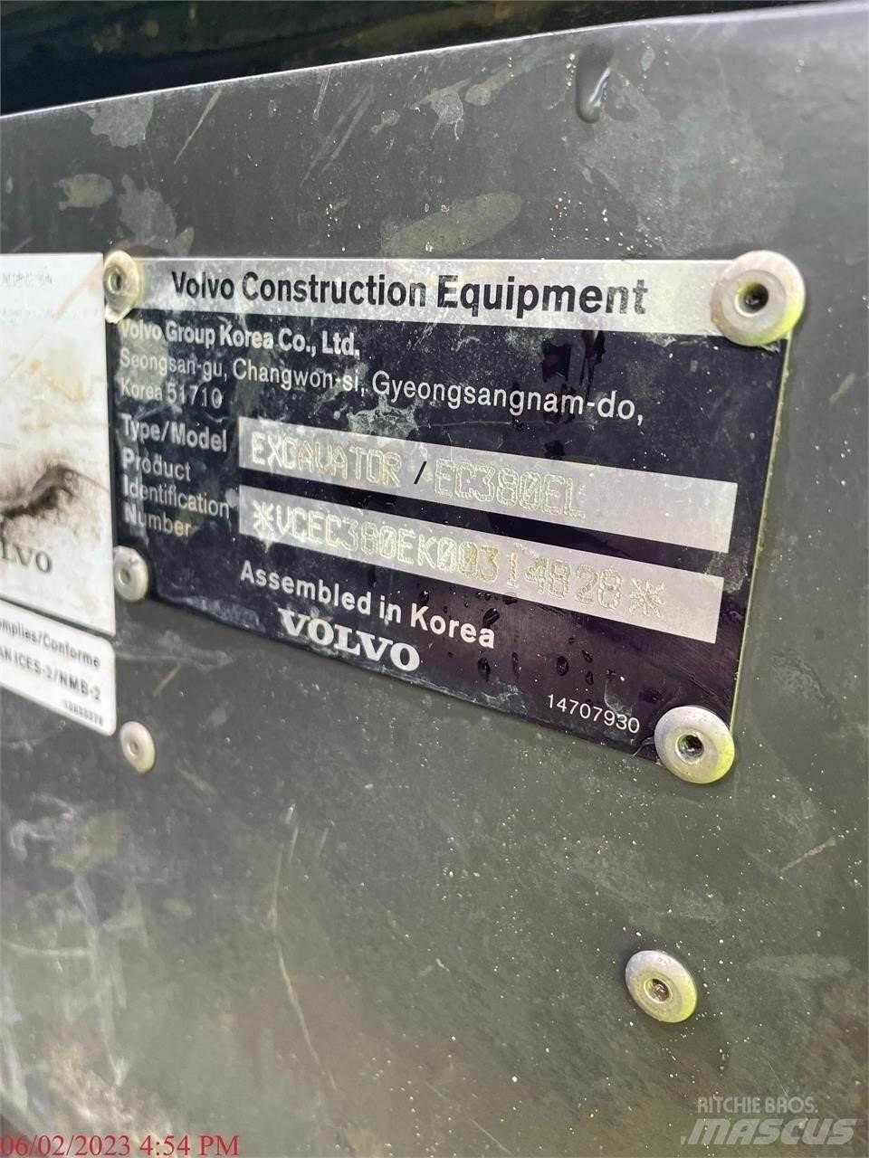 Volvo EC380EL Pásová rýpadla