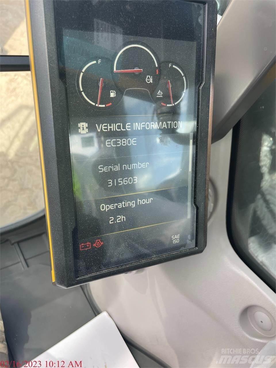 Volvo EC380EL Pásová rýpadla
