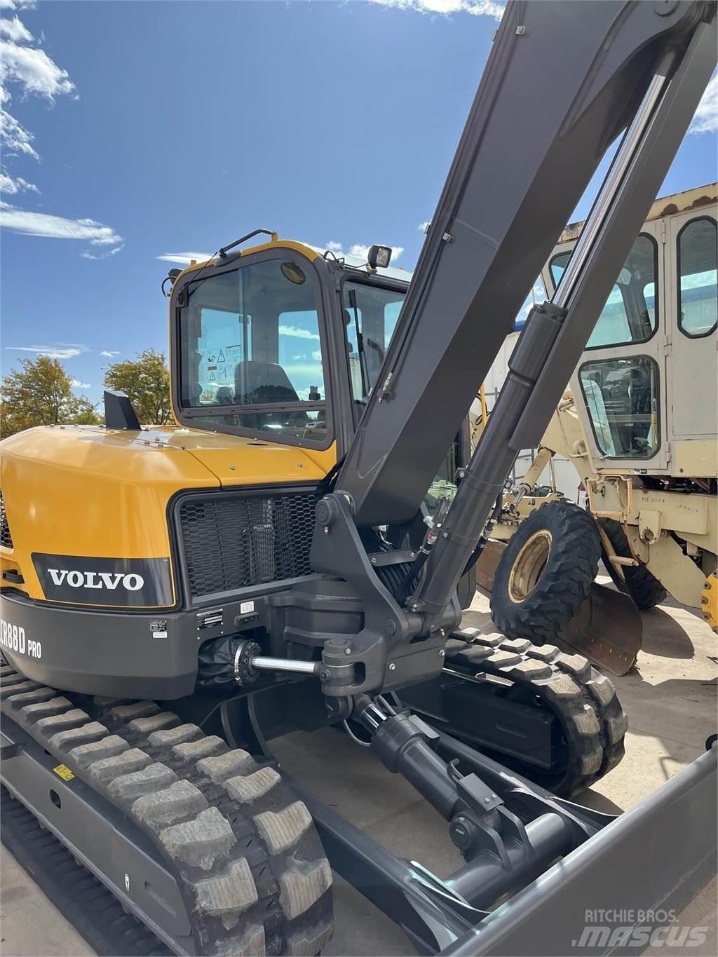 Volvo ECR88D Pásová rýpadla