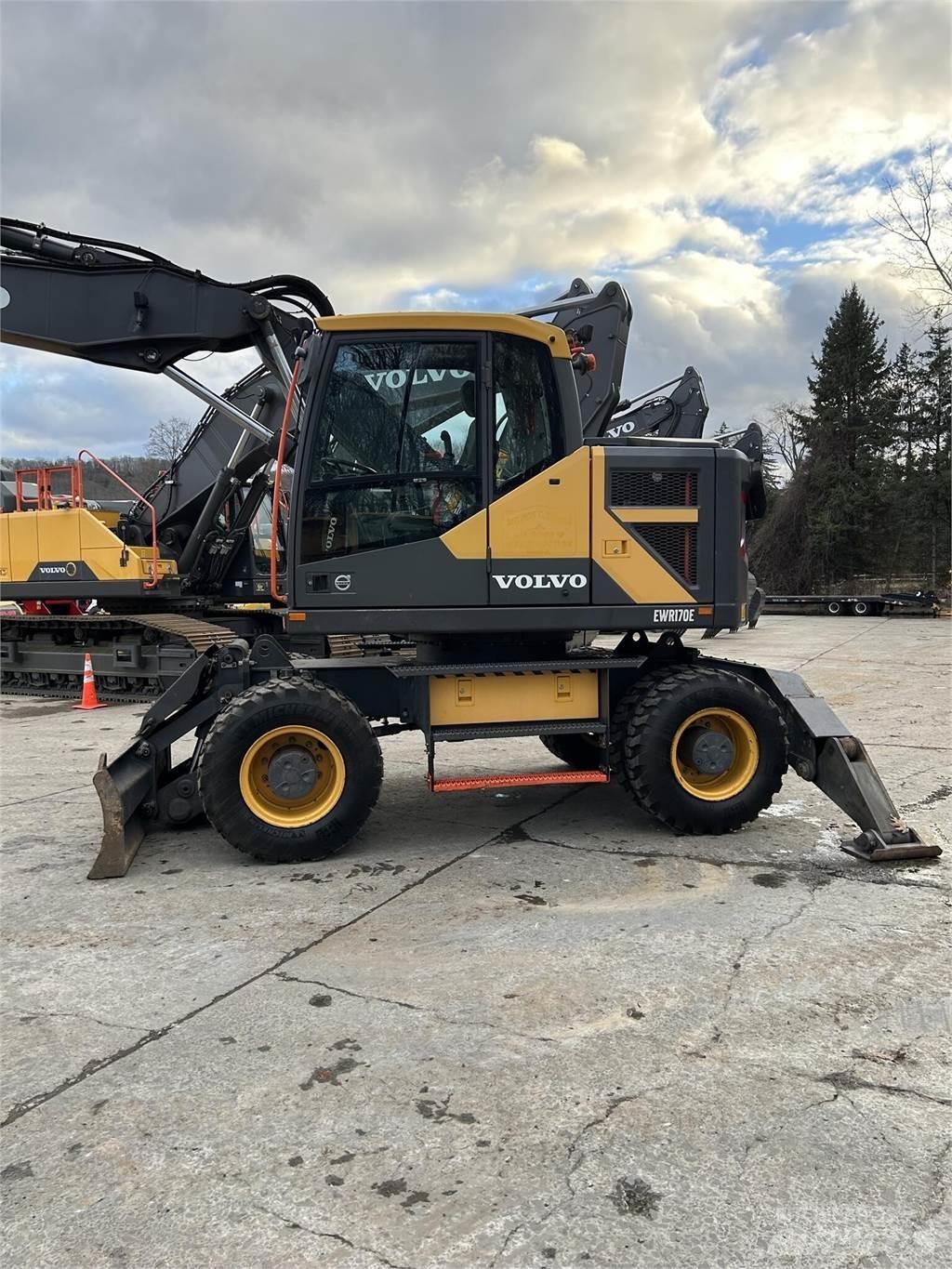 Volvo EWR170E Kolová rýpadla