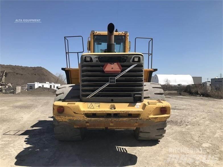 Volvo L220E Kolové nakladače