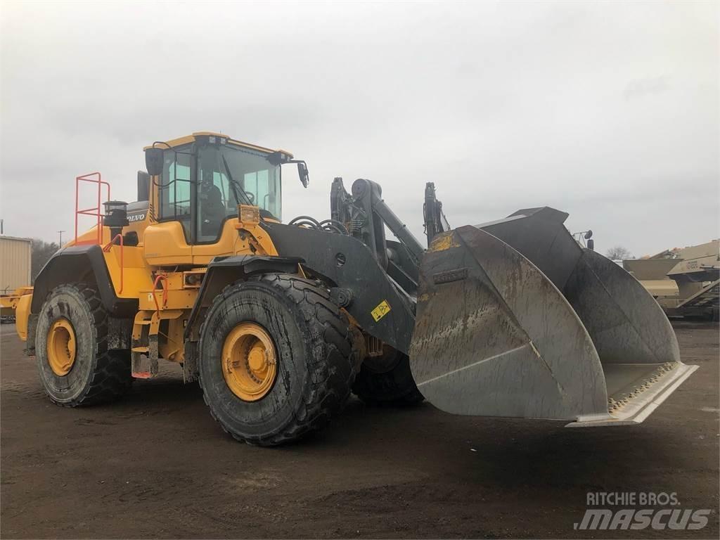 Volvo L220H Kolové nakladače