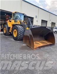 Volvo L220H Kolové nakladače