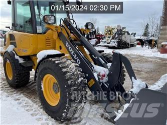 Volvo L25 Kolové nakladače