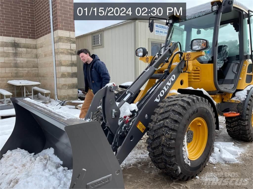 Volvo L25 Kolové nakladače
