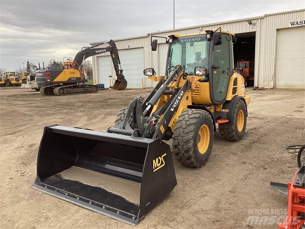 Volvo L25H Kolové nakladače