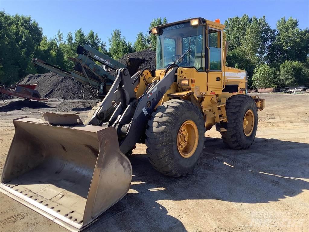 Volvo L70C Kolové nakladače