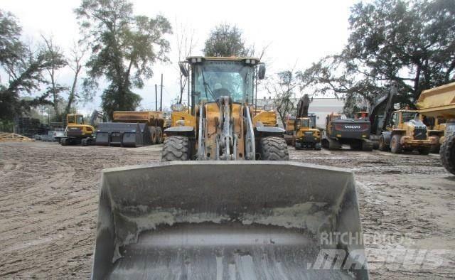 Volvo L70H Kolové nakladače