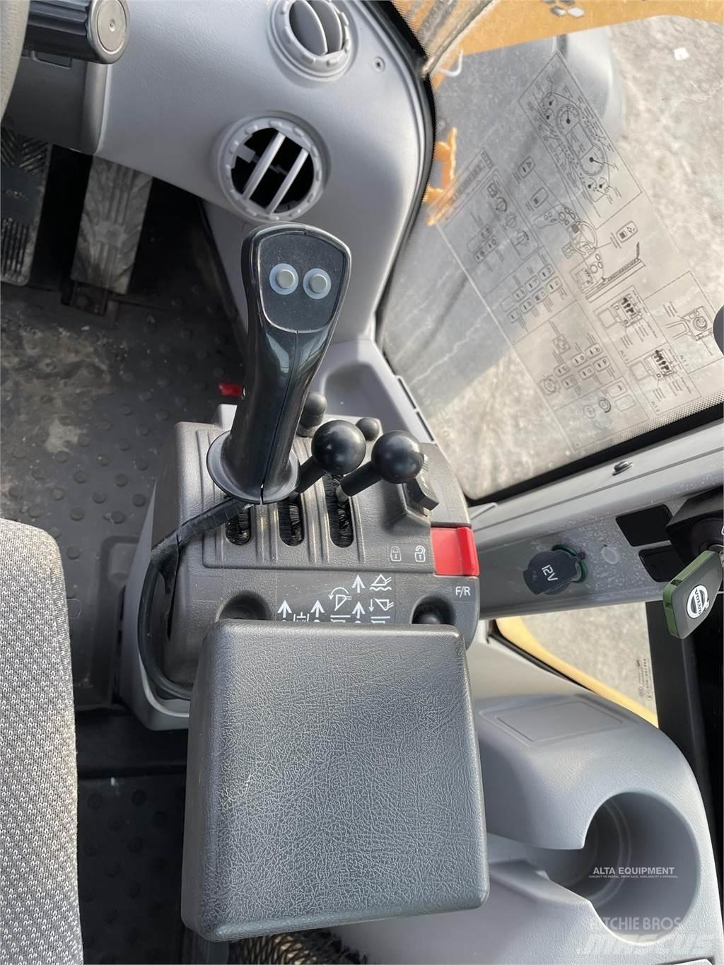 Volvo L70H Kolové nakladače