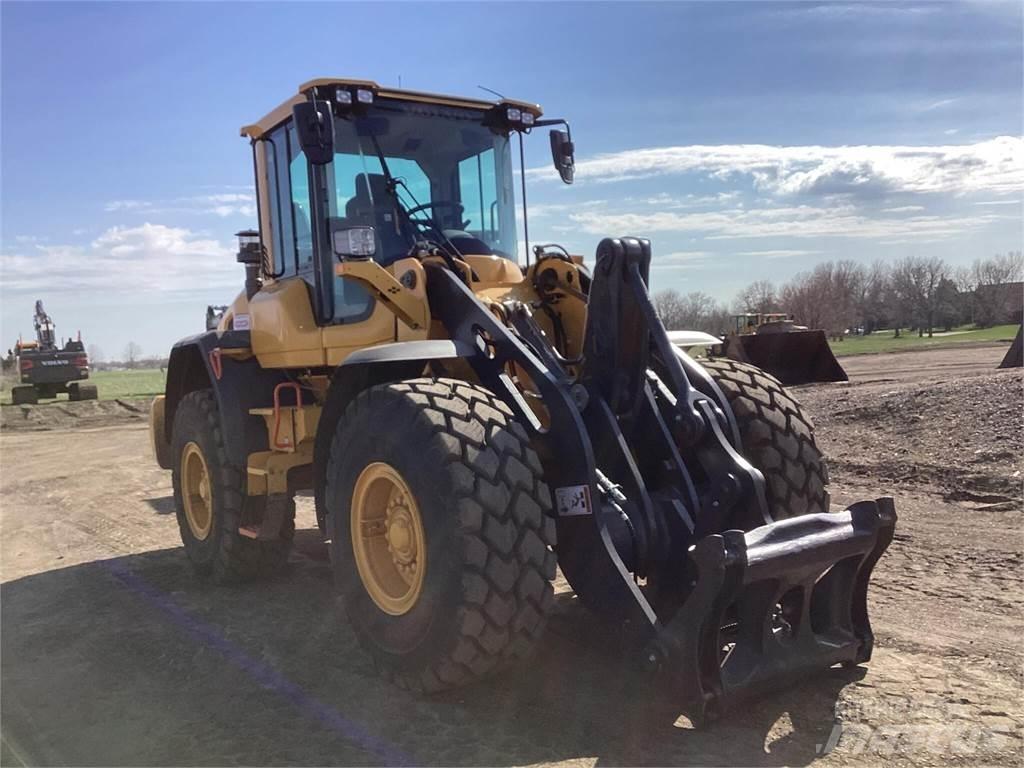 Volvo L70H Kolové nakladače