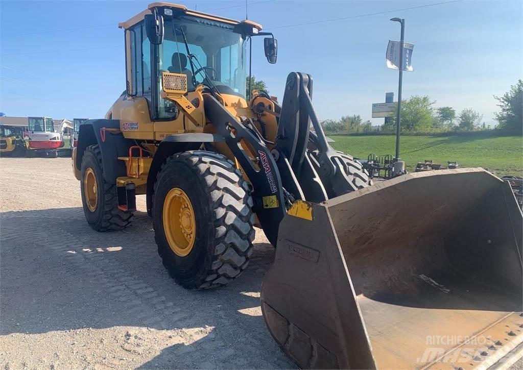 Volvo L90H Kolové nakladače
